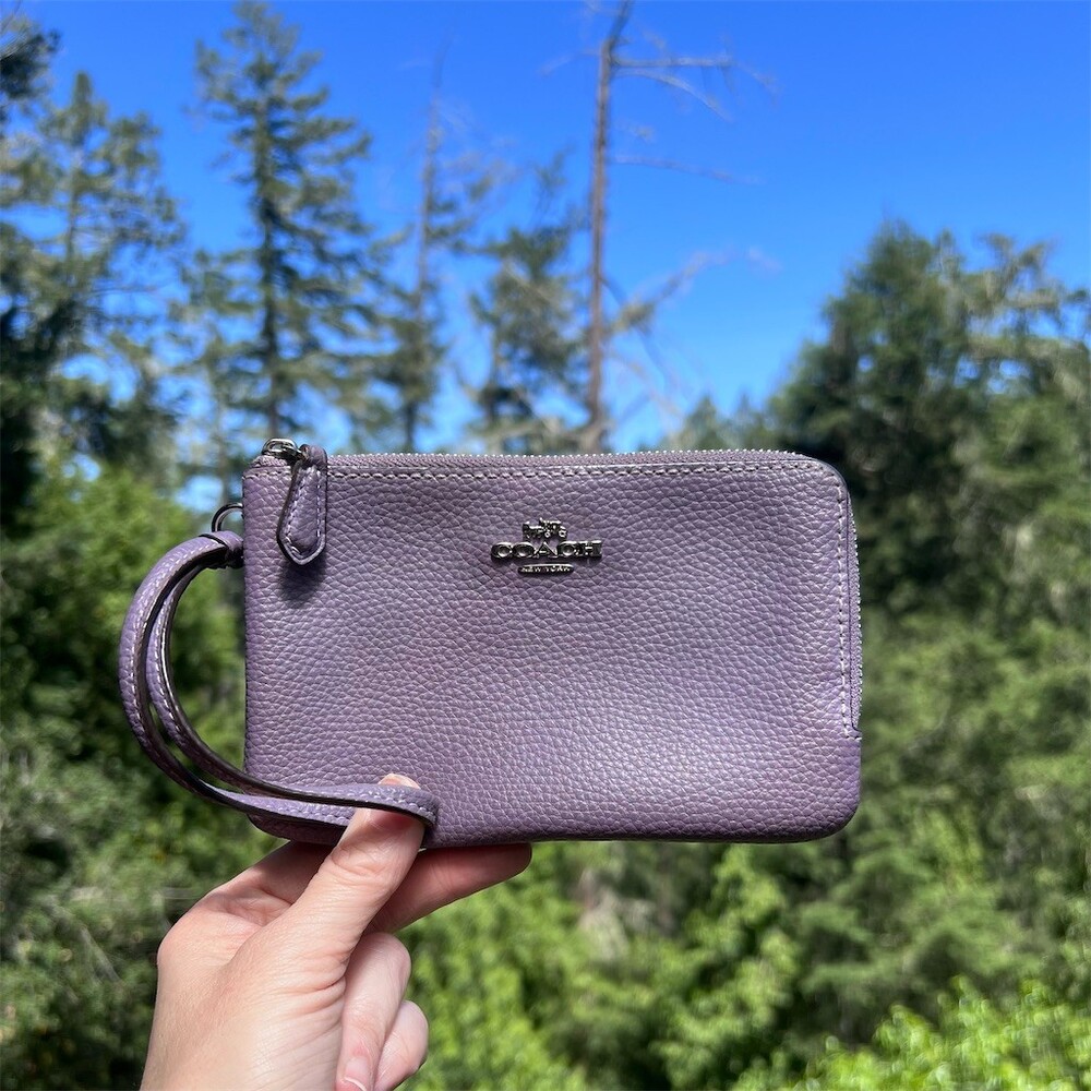 COACH Purple Pebbled Leather Wristlet Wallet Double Zip Silver Hardware AUTHENTC